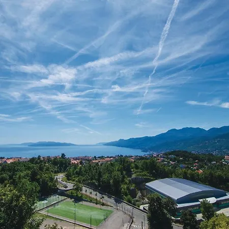 Tijan Апартаменты *